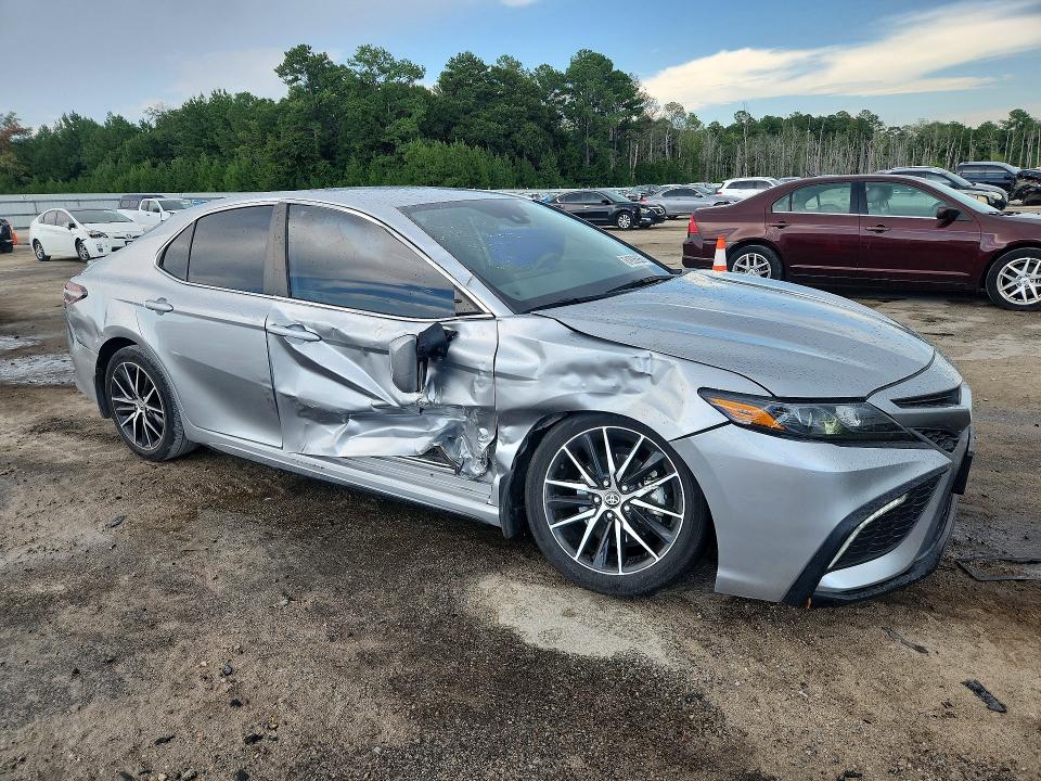 2024 Toyota Camry მანქანა იყიდება აუქციონზე, vin: 4T1G11AK9RU863284, აუქციონის ნომერი: 61936986