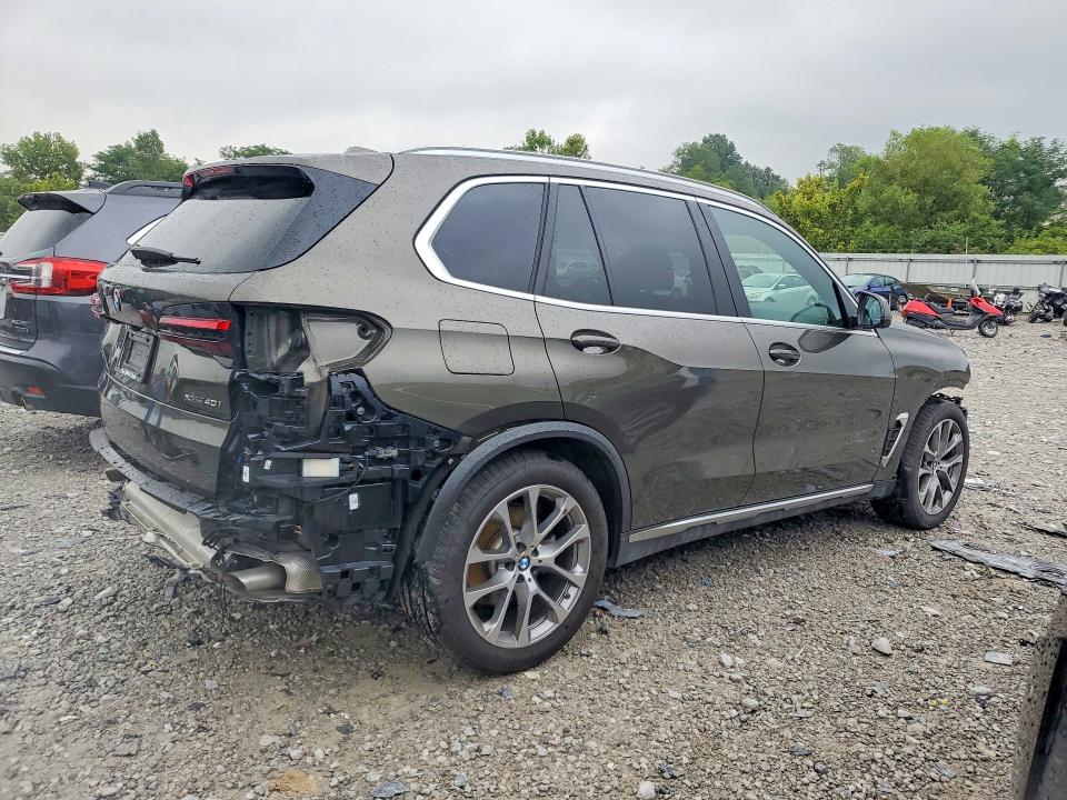 62746126 :رقم المزاد ، 5UX23EU05S9W56537 vin ، 2025 Bmw X5 مزاد بيع