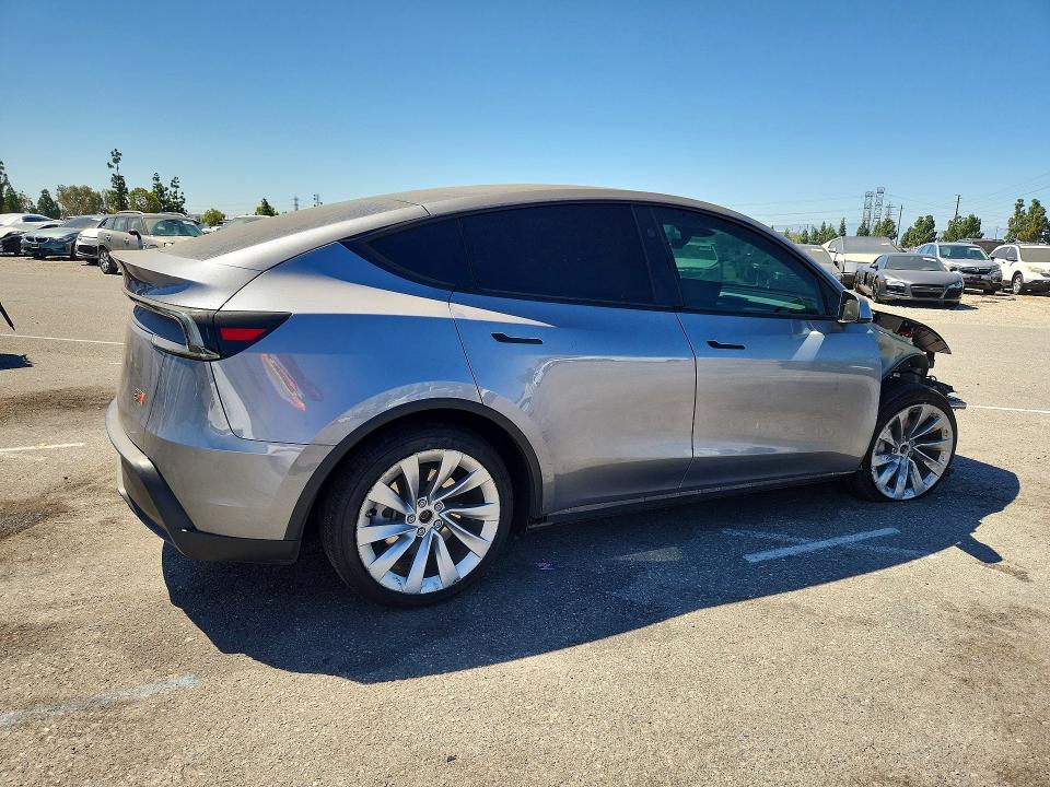 60014786 :رقم المزاد ، 7SAYGDEE5TF329439 vin ، 2026 Tesla Model Y مزاد بيع