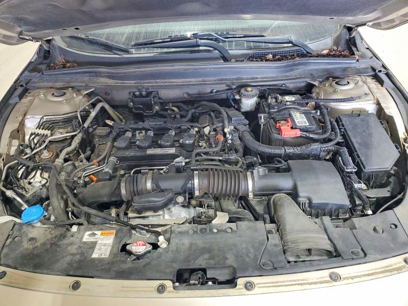 63339756 :رقم المزاد ، 1HGCV1F13JA123924 vin ، 2018 Honda Accord مزاد بيع