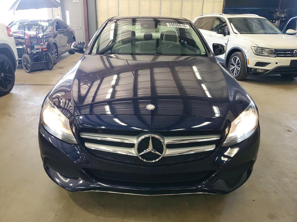 59696616 :رقم المزاد ، 55SWF4KB4GU119291 vin ، 2016 Mercedes-benz C مزاد بيع