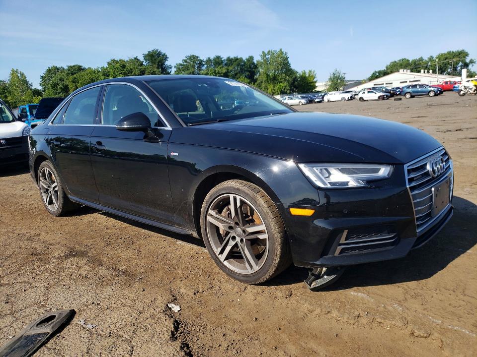 Продажа на аукционе авто 2018 Audi A4, vin: WAUENAF44JA133182, номер лота: 61392226