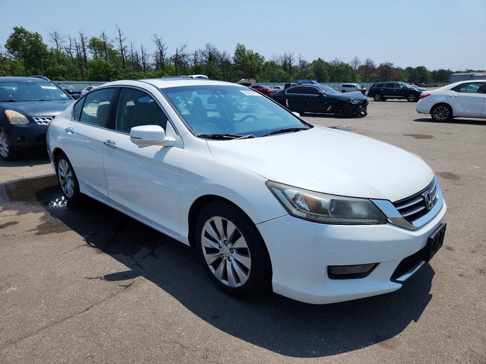 58570146 :رقم المزاد ، 1HGCR2F85FA090410 vin ، 2015 Honda Accord مزاد بيع