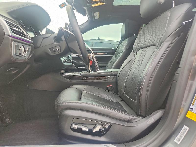 60860216 :رقم المزاد ، WBA7F0C59JGM23072 vin ، 2018 Bmw 750 مزاد بيع