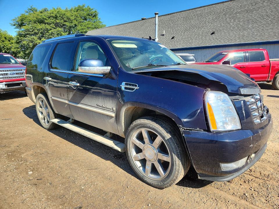 Продажа на аукционе авто 2008 Cadillac Escalade, vin: 1GYFK63868R271896, номер лота: 62058396