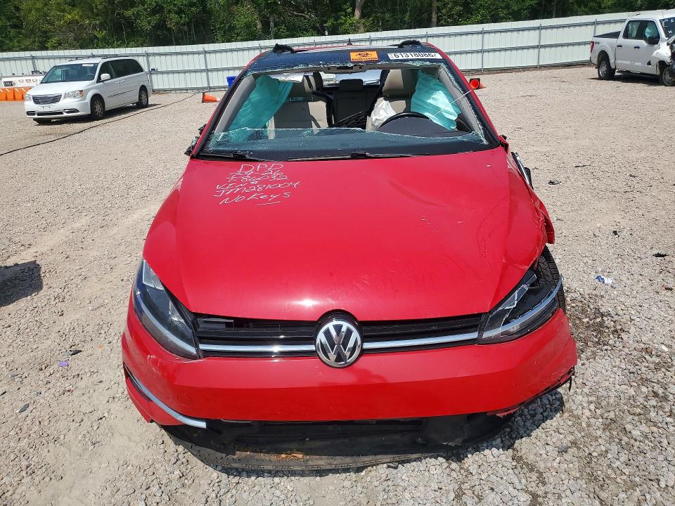 61318086 :رقم المزاد ، 3VWG17AU5JM281004 vin ، 2018 Volkswagen Golf مزاد بيع