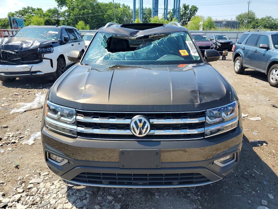 60068376 :رقم المزاد ، 1V2NR2CA3KC563362 vin ، 2019 Volkswagen Atlas مزاد بيع