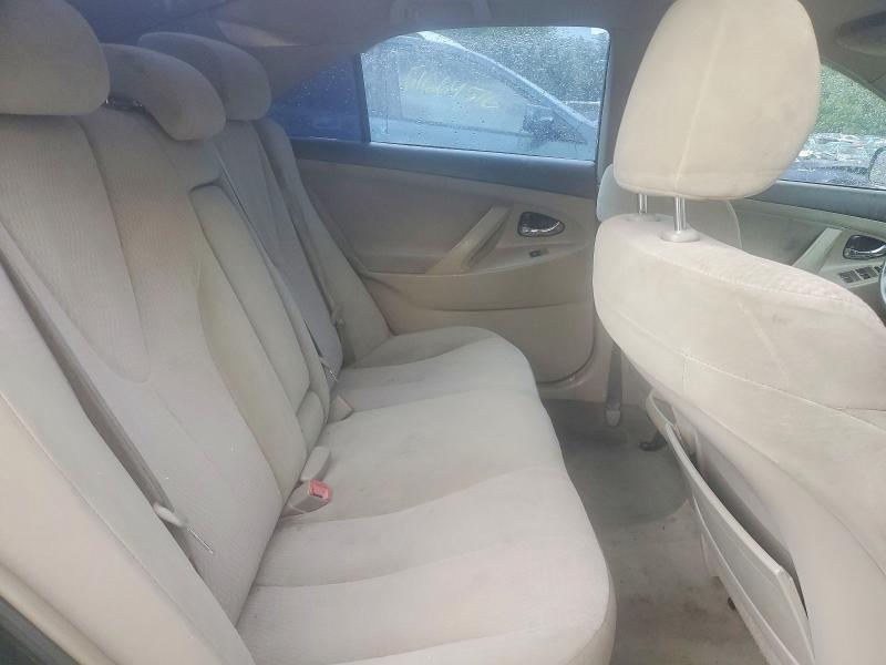 62205156 :رقم المزاد ، 4T4BF3EK7AR031132 vin ، 2010 Toyota Camry مزاد بيع