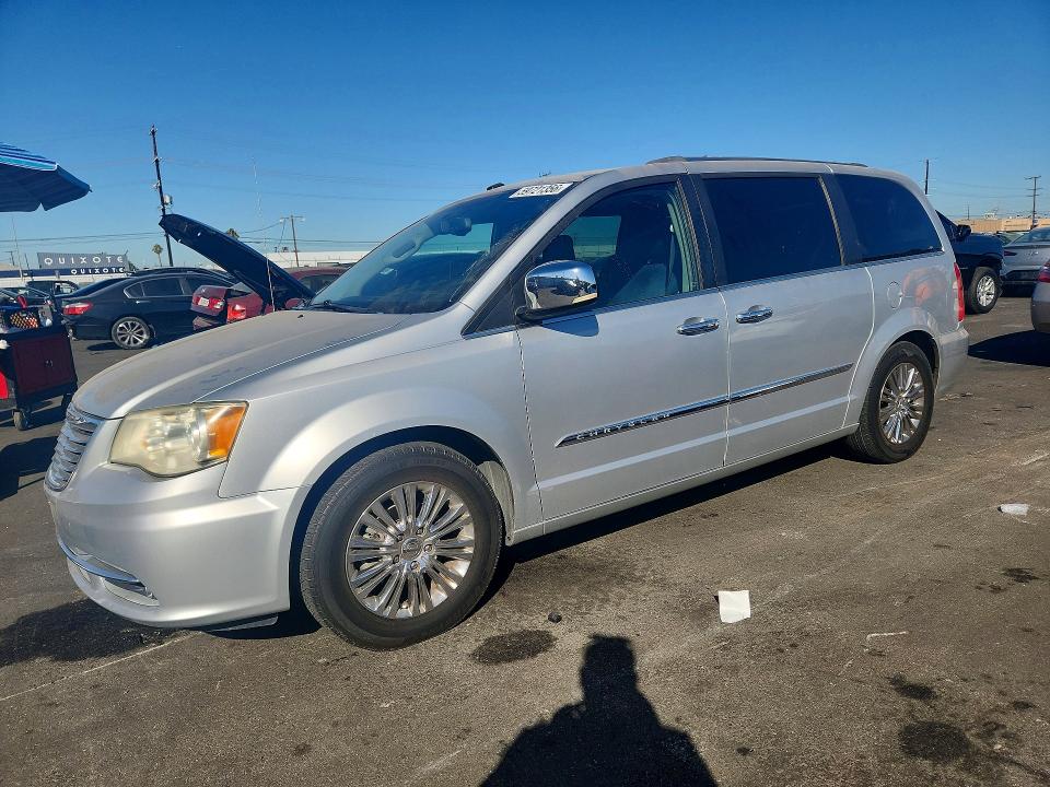 2011 Chrysler Town & Country მანქანა იყიდება აუქციონზე, vin: 2A4RR6DG7BR797907, აუქციონის ნომერი: 59721356