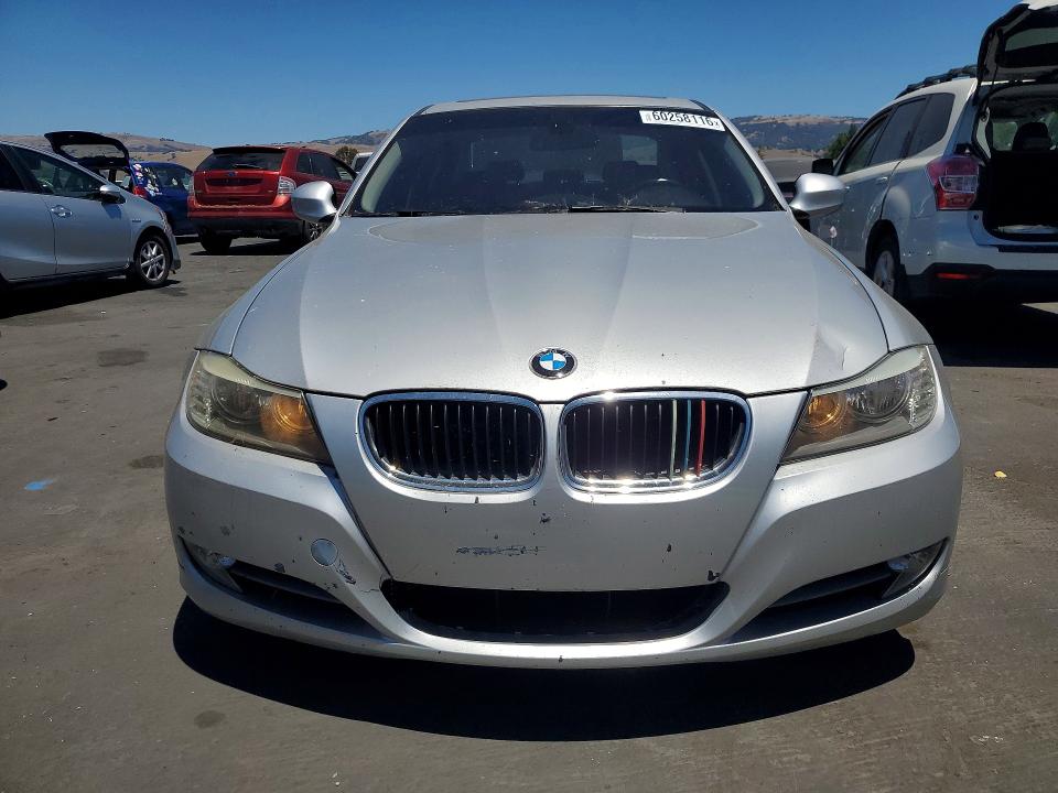 60258116 :رقم المزاد ، WBAPH5G54ANM36907 vin ، 2010 Bmw 328 مزاد بيع