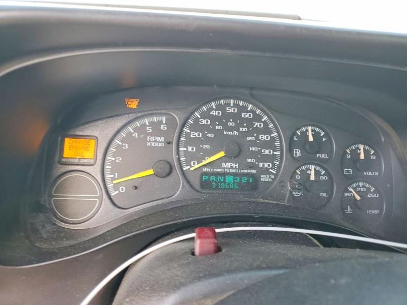 60601326 :رقم المزاد ، 1GCEC19T4YZ260179 vin ، 2000 Chevrolet Silverado مزاد بيع