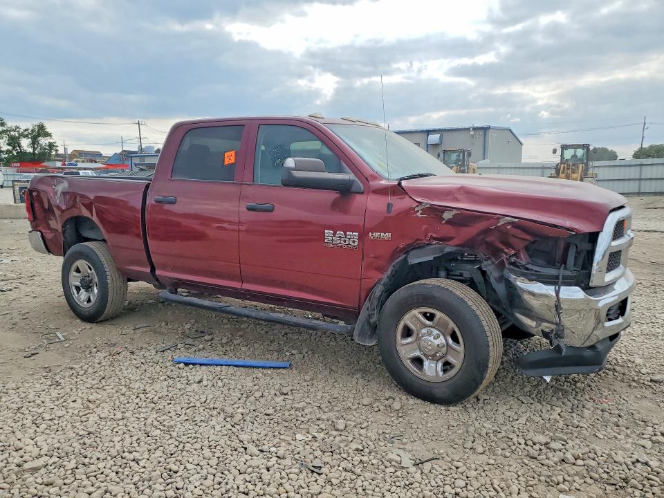 62463686 :رقم المزاد ، 3C6UR5CJ9HG763447 vin ، 2017 Ram 2500 مزاد بيع