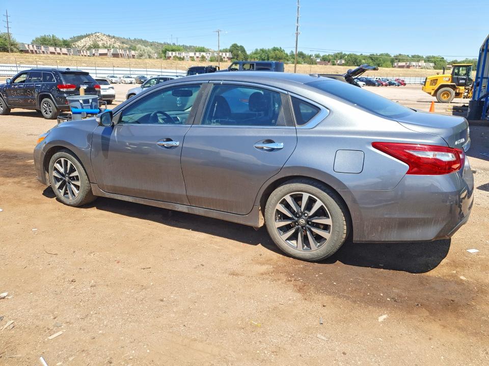 2018 Nissan Altima მანქანა იყიდება აუქციონზე, vin: 1N4AL3AP3JC125265, აუქციონის ნომერი: 61185116
