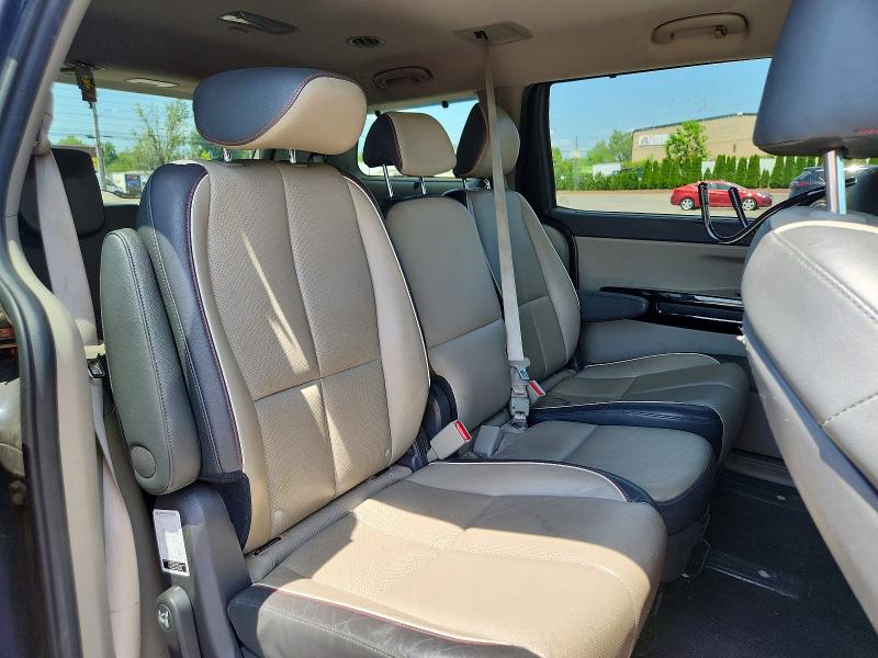 Продаж на аукціоні авто 2018 Kia Sedona, vin: KNDMC5C11J6386825, номер лоту: 59953186