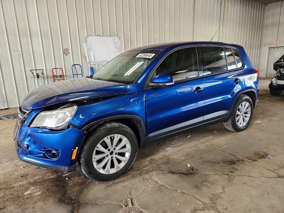 62266646 :رقم المزاد ، WVGAV7AX0AW002741 vin ، 2010 Volkswagen Tiguan مزاد بيع