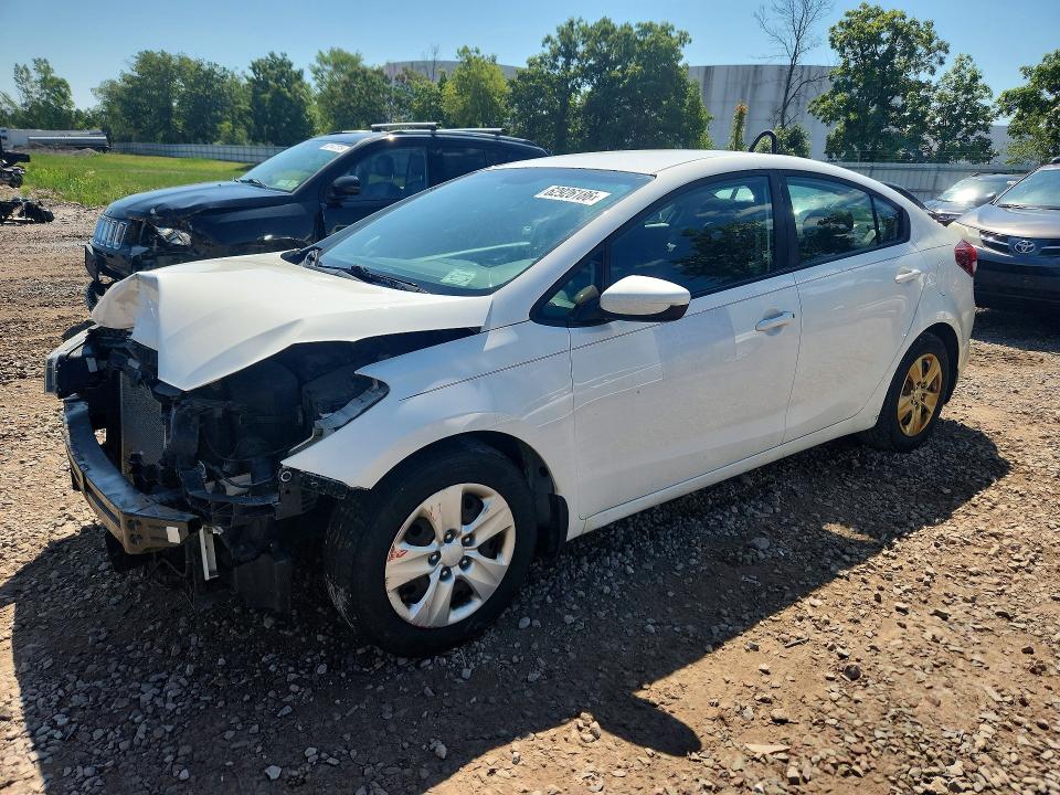 62926186 :رقم المزاد ، 3KPFK4A71HE071508 vin ، 2017 Kia Forte مزاد بيع