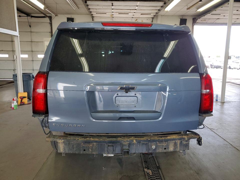 Продажа на аукционе авто 2016 Chevrolet Suburban, vin: 1GNSKJKC3GR281871, номер лота: 60022206