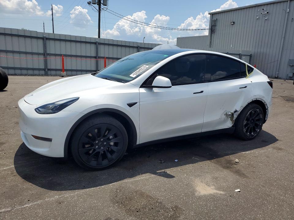 61284026 :رقم المزاد ، 7SAYGDEE3PA053510 vin ، 2023 Tesla Model Y مزاد بيع