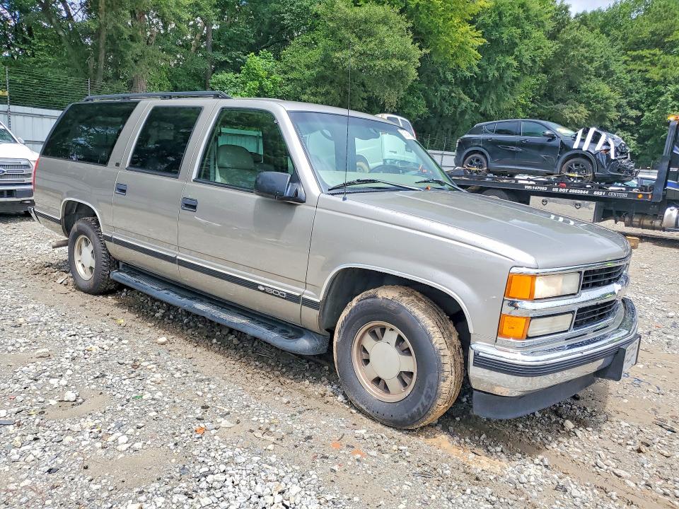 60824626 :رقم المزاد ، 3GNEC16RXXG135718 vin ، 1999 Chevrolet Suburban مزاد بيع