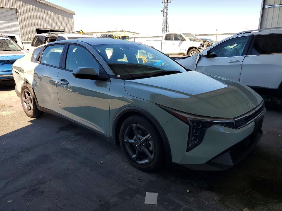 Продаж на аукціоні авто 2025 Kia K4, vin: 3KPFT4DE7SE060186, номер лоту: 60801666