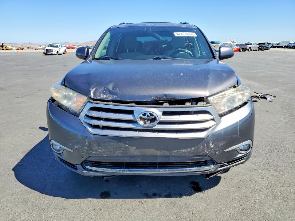 62873886 :رقم المزاد ، 5TDBK3EHXDS221451 vin ، 2013 Toyota Highlander مزاد بيع