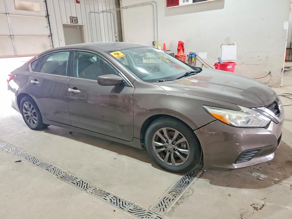 Продаж на аукціоні авто 2016 Nissan Altima, vin: 1N4AL3AP9GC202570, номер лоту: 61190616