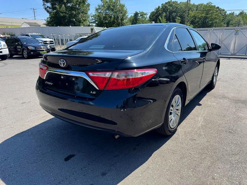 2017 Toyota Camry მანქანა იყიდება აუქციონზე, vin: 4T1BF1FK3HU318331, აუქციონის ნომერი: 62200716