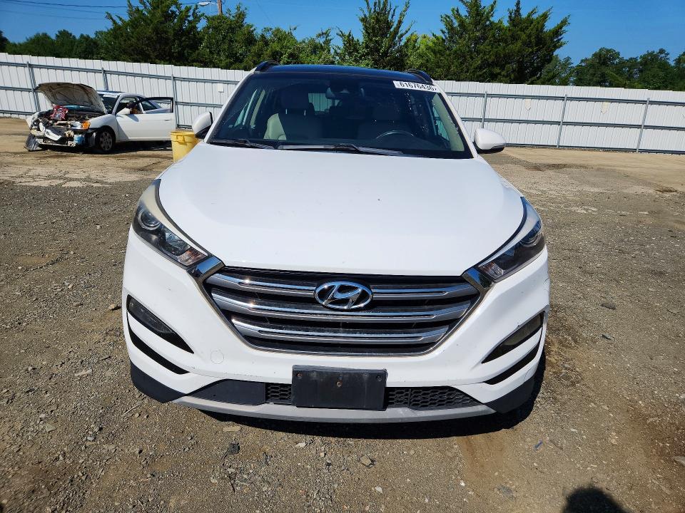 61676436 :رقم المزاد ، KM8J3CA22HU289010 vin ، 2017 Hyundai Tucson مزاد بيع