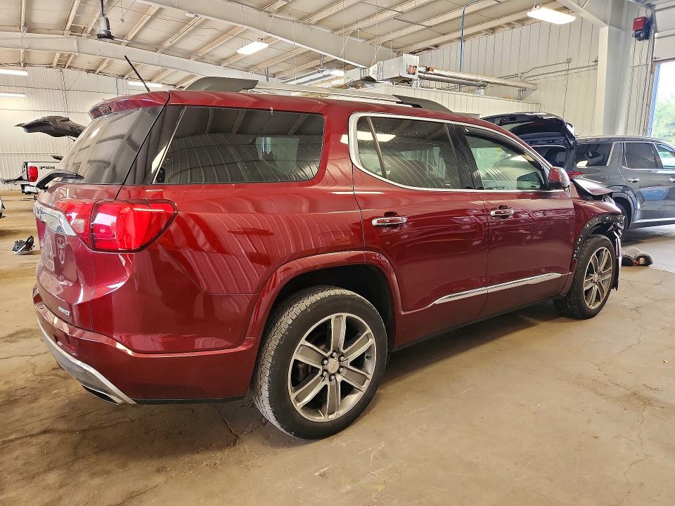 62787216 :رقم المزاد ، 1GKKNXLSXHZ256125 vin ، 2017 Gmc Acadia مزاد بيع