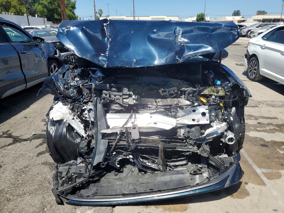 61028866 :رقم المزاد ، 4T1F31AK3LU010490 vin ، 2020 Toyota Camry مزاد بيع
