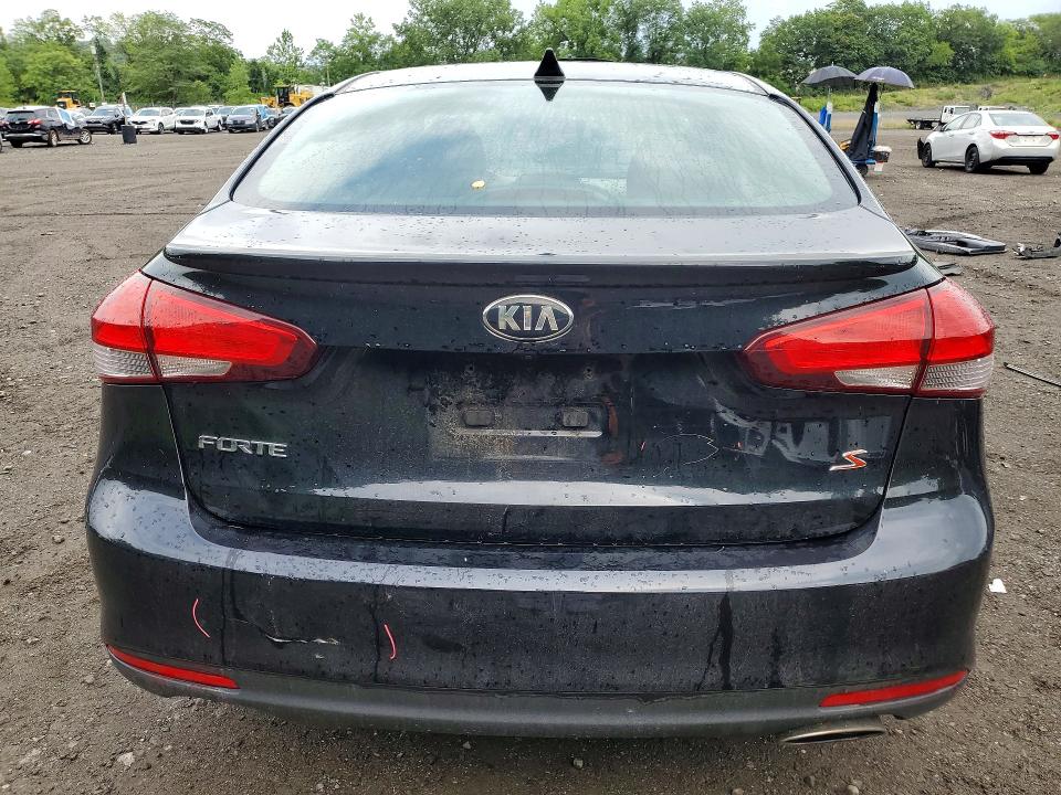 2018 Kia Forte მანქანა იყიდება აუქციონზე, vin: 3KPFL4A75JE284285, აუქციონის ნომერი: 61951406