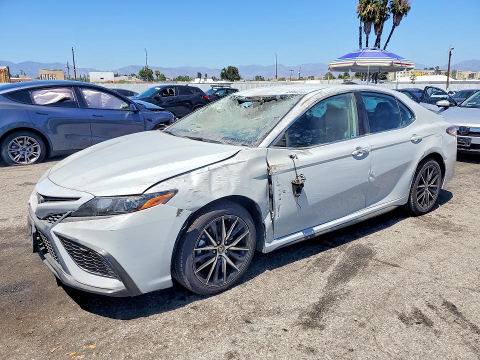 Aukcja sprzedaży 2022 Toyota Camry, vin: 4T1G11AK2NU051819, numer aukcji: 60064346