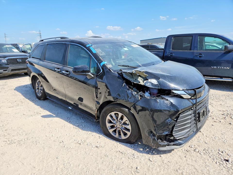 60799026 :رقم المزاد ، 5TDYRKEC0TS293021 vin ، 2026 Toyota Sienna مزاد بيع