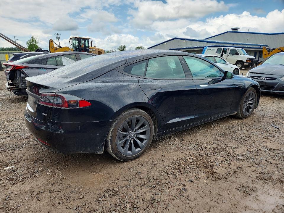 Продажа на аукционе авто 2017 Tesla Model S, vin: 5YJSA1E22HF229900, номер лота: 62282046