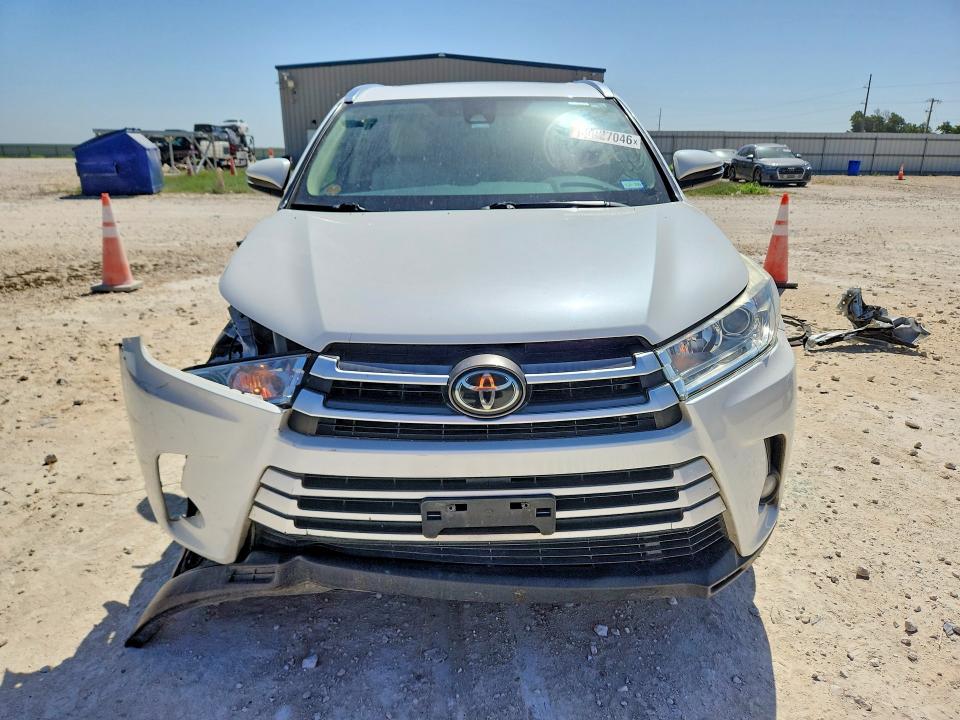 60527046 :رقم المزاد ، 5TDKZRFH2KS369457 vin ، 2019 Toyota Highlander مزاد بيع