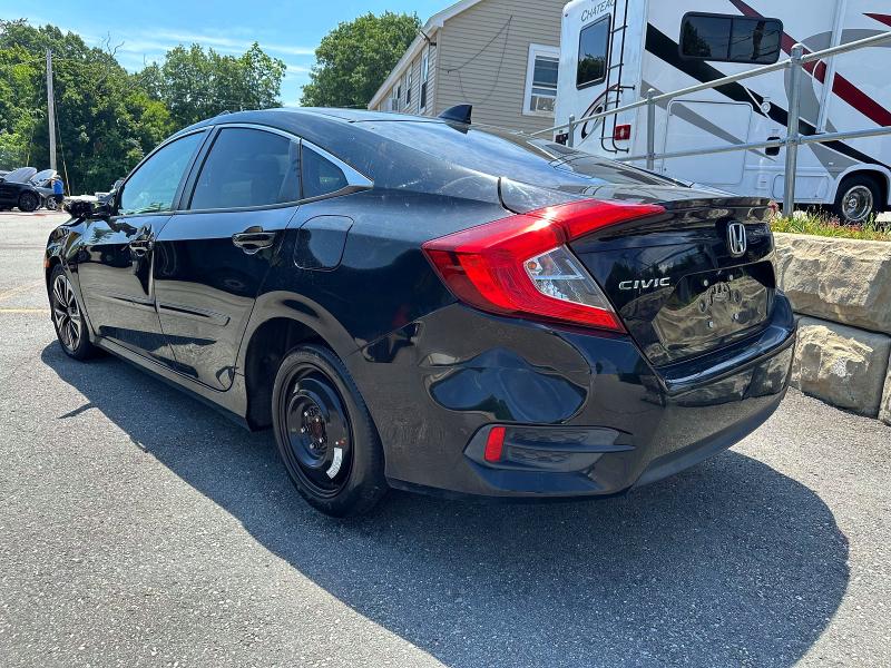57396376 :رقم المزاد ، 19XFC1F78HE211770 vin ، 2017 Honda Civic مزاد بيع