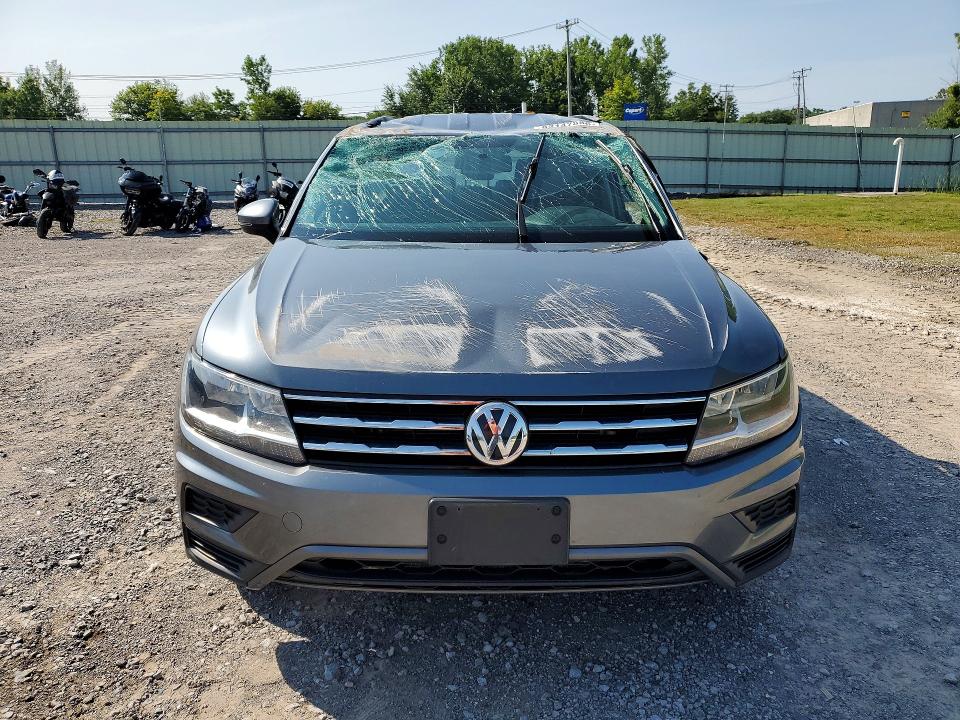 62147886 :رقم المزاد ، 3VV1B7AXXLM091347 vin ، 2020 Volkswagen Tiguan مزاد بيع