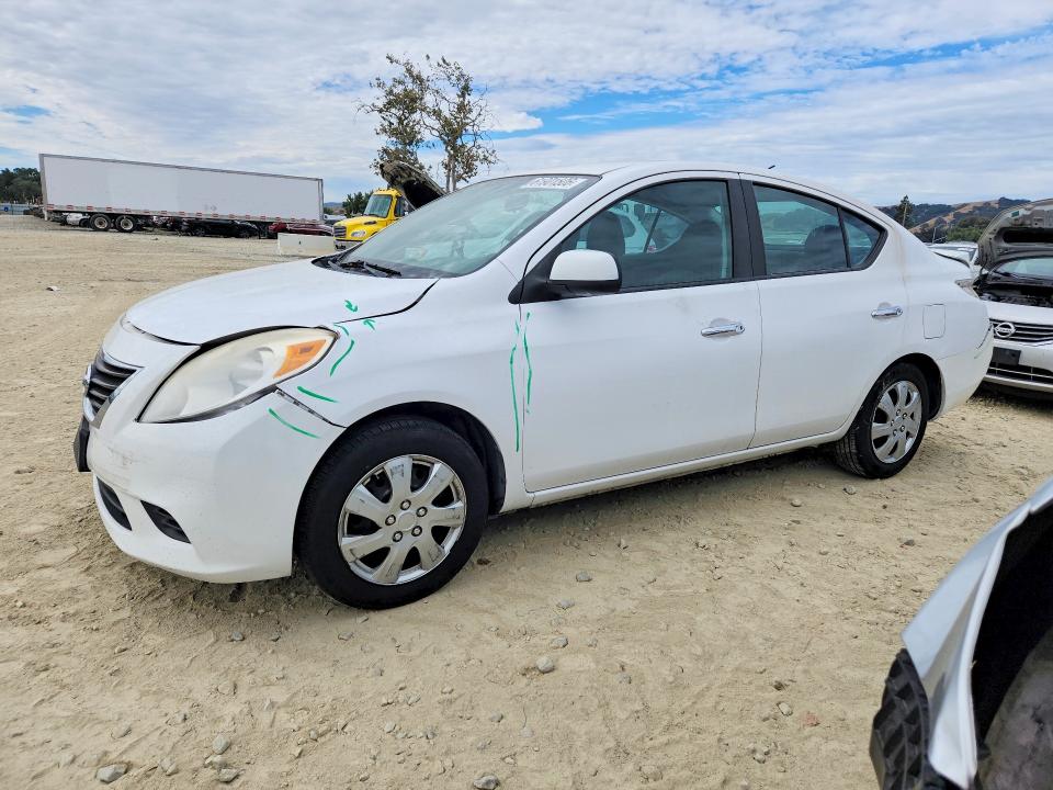 Продажа на аукционе авто 2013 Nissan Versa, vin: 3N1CN7AP1DL861332, номер лота: 61901506