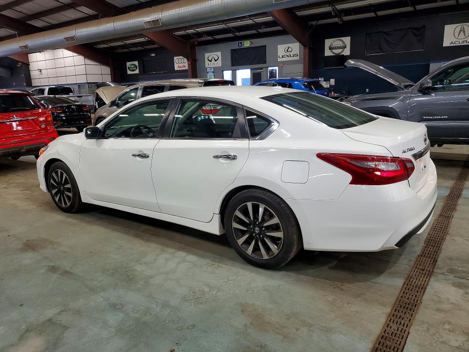 62027476 :رقم المزاد ، 1N4AL3AP0JC138524 vin ، 2018 Nissan Altima مزاد بيع