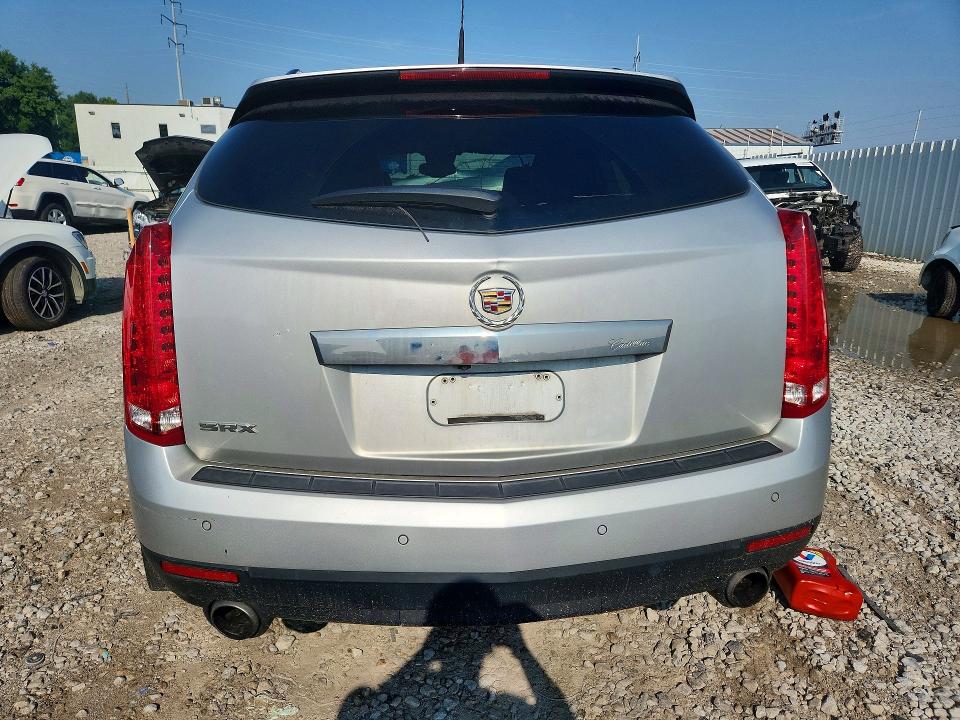 61843306 :رقم المزاد ، 3GYFNBEY4AS652050 vin ، 2010 Cadillac Srx مزاد بيع