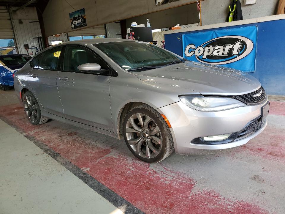 60630006 :رقم المزاد ، 1C3CCCDG4FN624140 vin ، 2015 Chrysler 200 مزاد بيع