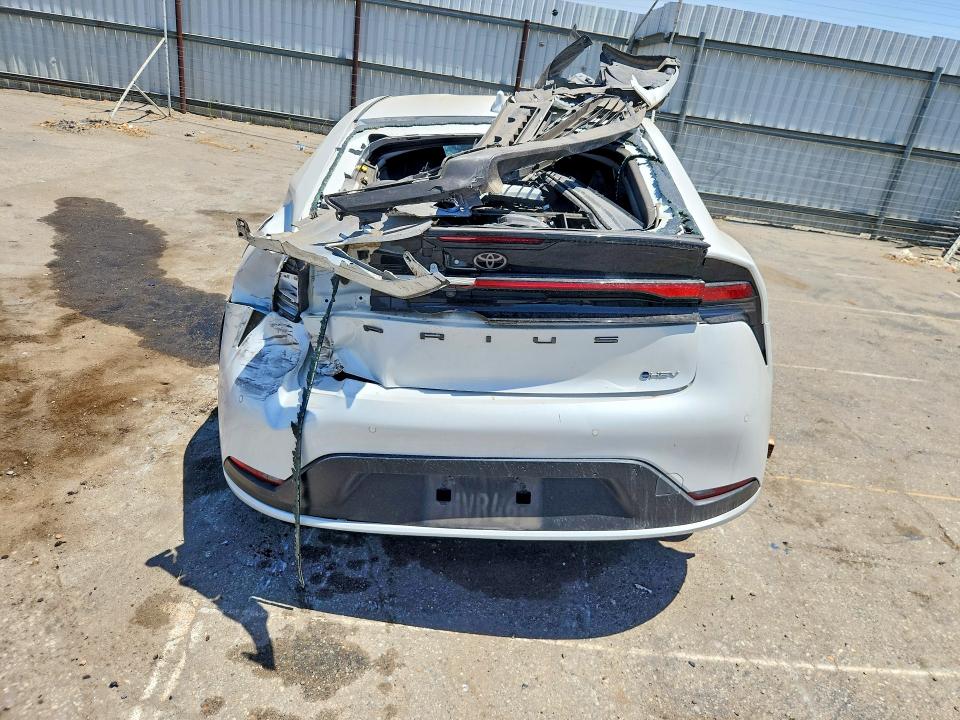 62146906 :رقم المزاد ، JTDACAAU8P3011372 vin ، 2023 Toyota Prius مزاد بيع