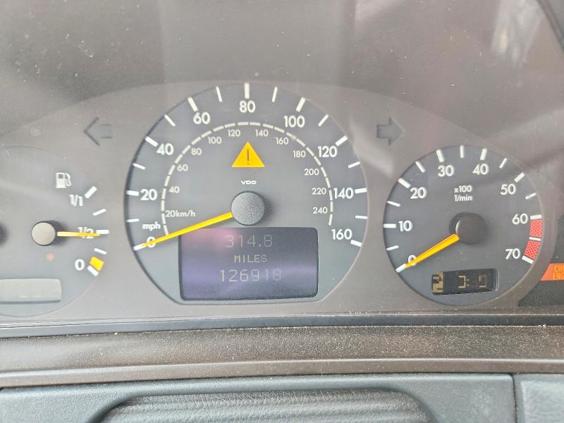 2002 Mercedes-benz E მანქანა იყიდება აუქციონზე, vin: WDBJF65J52B422570, აუქციონის ნომერი: 60815176