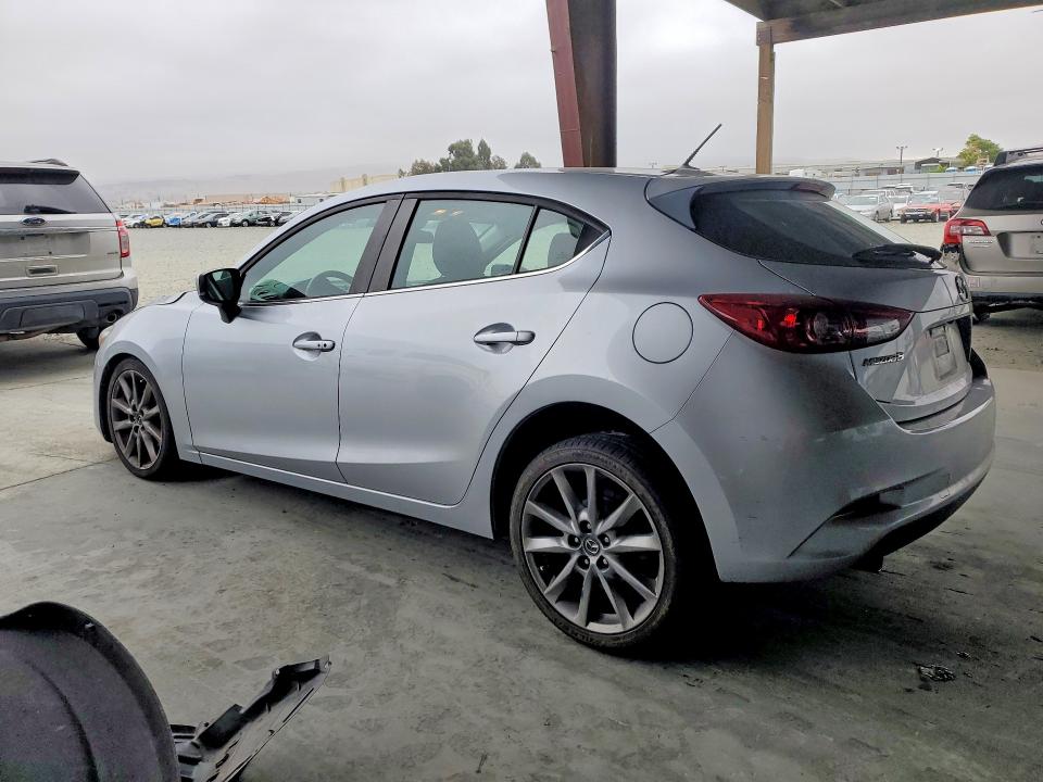 Продаж на аукціоні авто 2018 Mazda 3, vin: 3MZBN1L32JM199568, номер лоту: 60647896