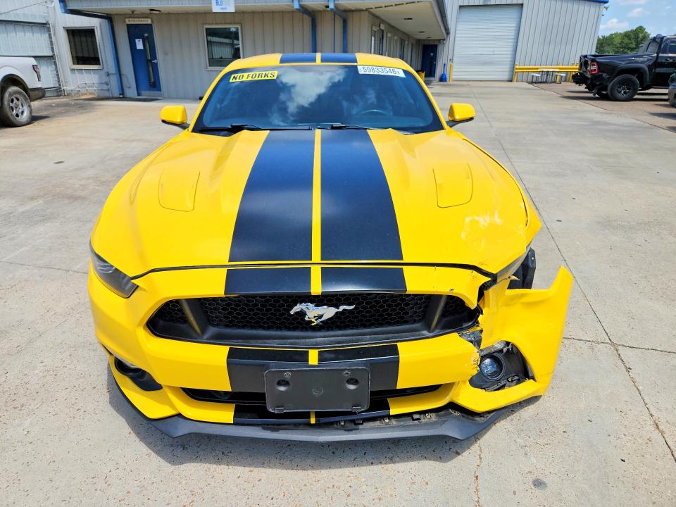 59833546 :رقم المزاد ، 1FA6P8CFXF5321016 vin ، 2015 Ford Mustang مزاد بيع