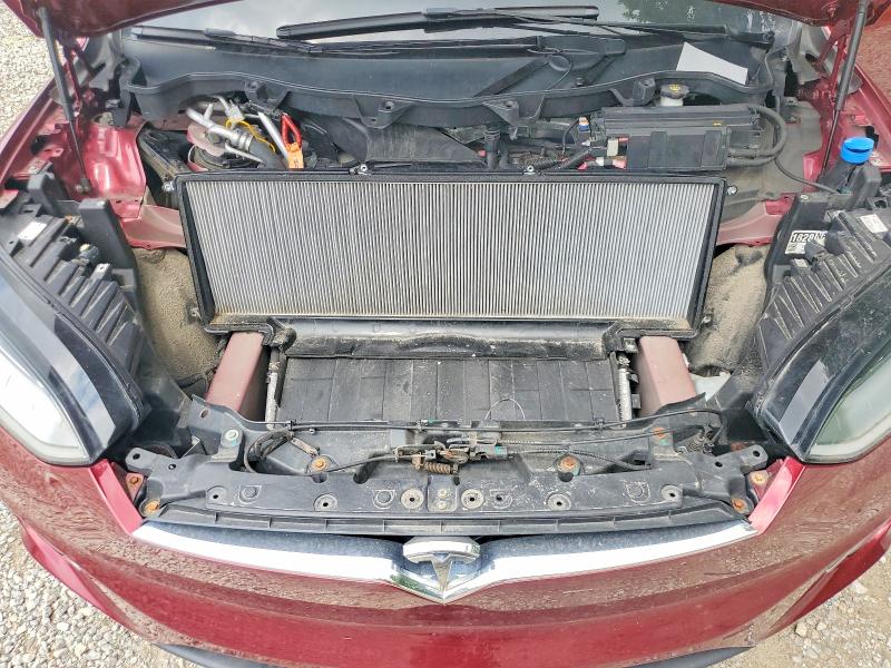 63147116 :رقم المزاد ، 5YJXCAE44GFF00040 vin ، 2016 Tesla Model X مزاد بيع