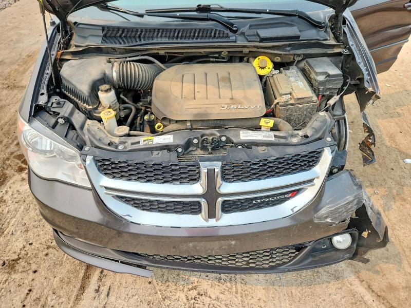 61023816 :رقم المزاد ، 2C4RDGCG8HR745724 vin ، 2017 Dodge Grand Caravan مزاد بيع