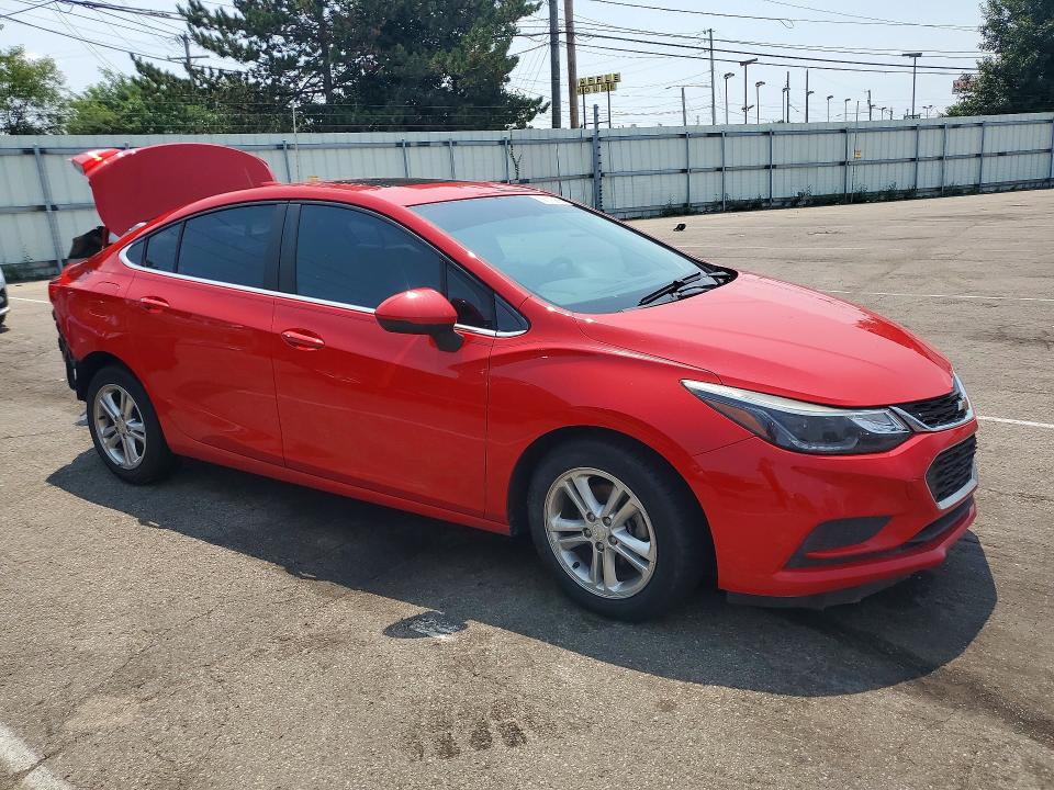58295256 :رقم المزاد ، 1G1BE5SM1H7188014 vin ، 2017 Chevrolet Cruze مزاد بيع