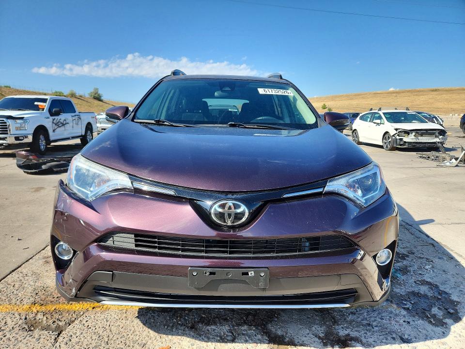 Aukcja sprzedaży 2017 Toyota Rav4, vin: 2T3RFREV8HW589904, numer aukcji: 61732526