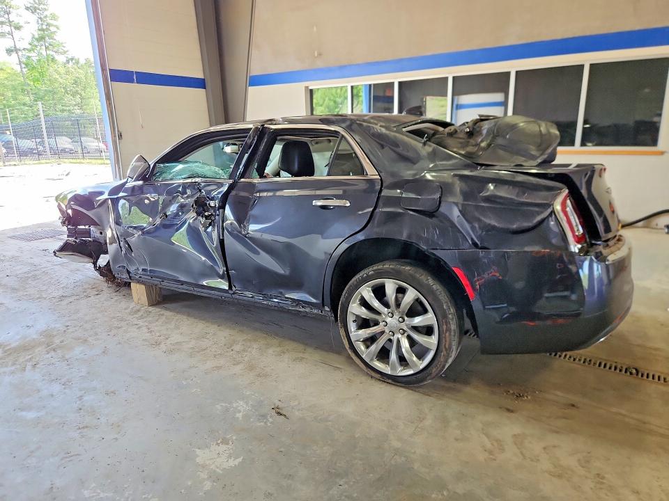 Продажа на аукционе авто 2016 Chrysler 300c, vin: 2C3CCAEG8GH243839, номер лота: 61057326